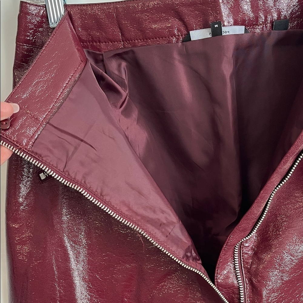 NWOT VERO MODA Faux Leather Oxblood Burgundy Mini Skirt Zippers Lined, Size M - Picture 5 of 9